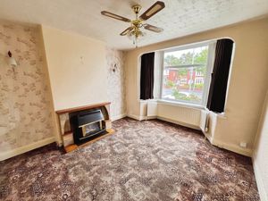 Lounge- click for photo gallery